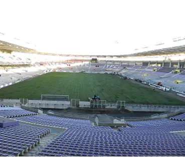 Refection de la pelouse du Stadium - Toulouse (2013)